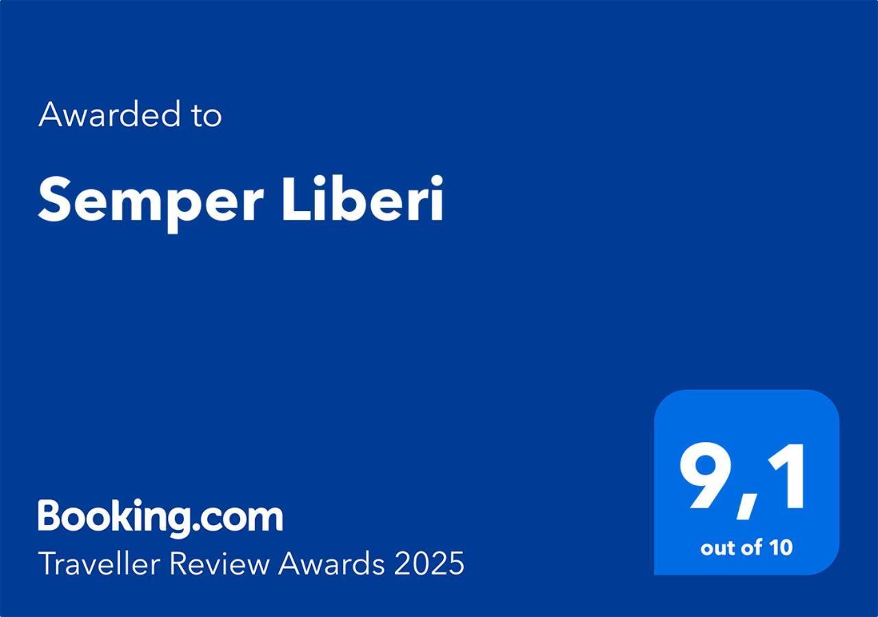 Semper Liberi Apartment มาริบอร์ ภายนอก รูปภาพ
